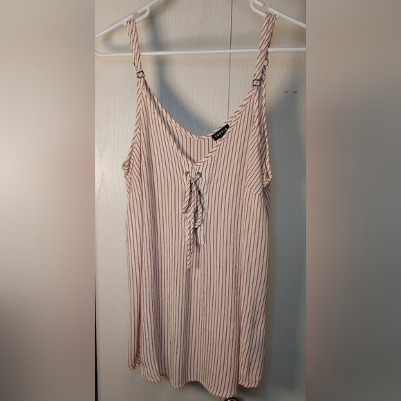 Torrid Sophie Stripe Lace Up Tank Top Size 0 Large Red White Swing Textured Boho - Picture 3 of 11